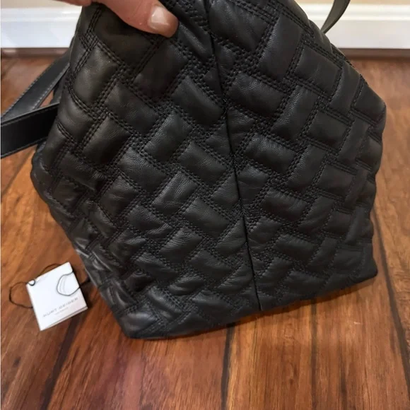 Black Quilted Tote Bag - Picture 6 of 9